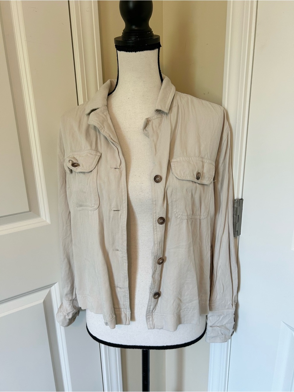 Max Jeans Light Beige Button-Front Utility Jacket